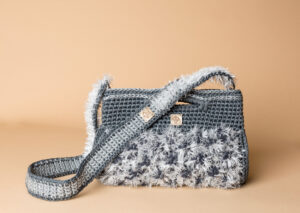 knitted handbag in grey