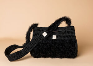 knitted handbag in black