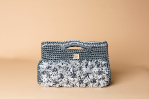 crochet handbag in grey