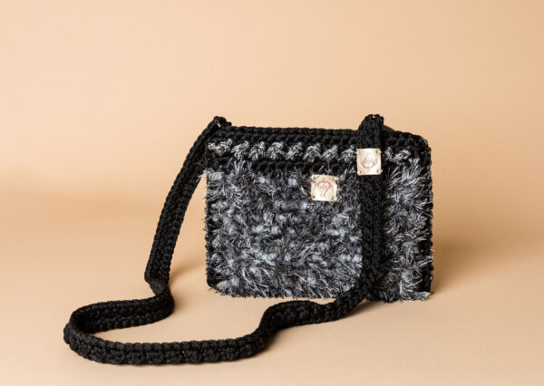 knitted bag petit in black and white
