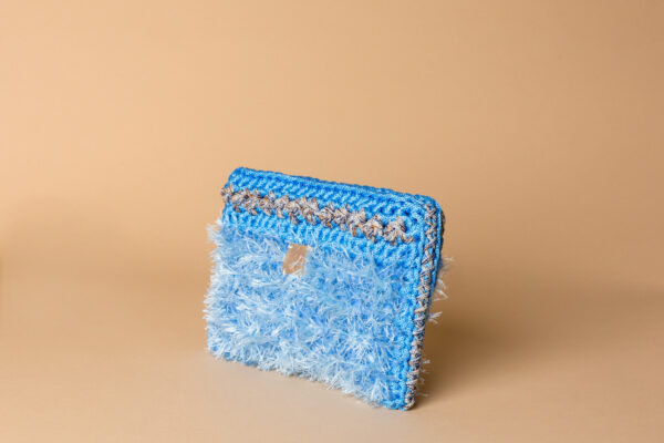 crochet bag petit in sky blue