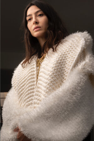 "Snowy Owl" knitted coat gold